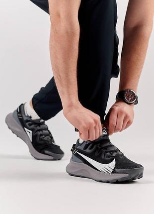 Мужские кроссовки в стиле nike pegasus trail 2 найк / демисезонные / весенние, летние, осенние / обувь / текстиль / серые, черные, белые6 фото