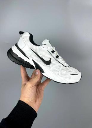 Мужские кроссовки найк вомеро 5 белые / nike vomero 5 white