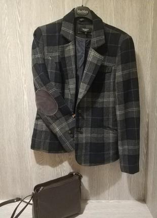 Пиджак bexleys. тренд сезона. с плечиками.