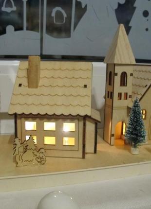 Новий дерев'яний будиночок з підсвічуванням werchristmas. новорічна декорація4 фото