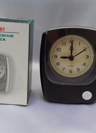 Будильник кварцевый pearl 3