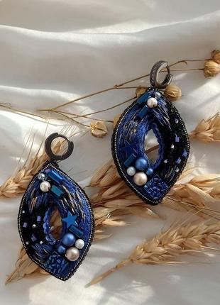 Вишиті оксамитові сережки з перлинами  ′місячна нічь′