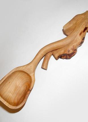 Деревянная ложка из груши с декоративной ручкой2 фото