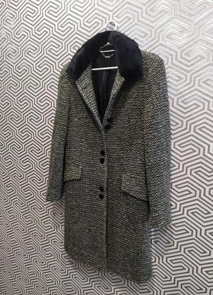 Элегантное пальто next с меховым воротником2 фото
