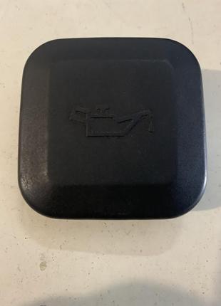 Кришка масляної горловини bmw