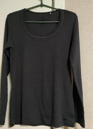 Casual womenswear by s.oliver лонгслив темно серого/графитового цвета