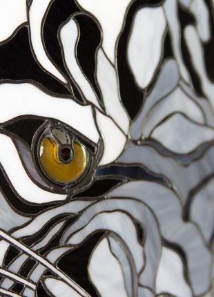 Картина "оскал білого тигра" вітражне скло тіффані5 фото