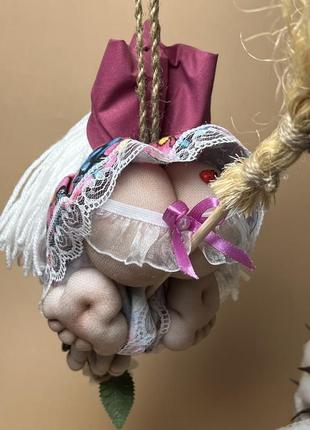 Баба-яга на метле, кукла попик на удачу в скульптурно-чулочной технике5 фото