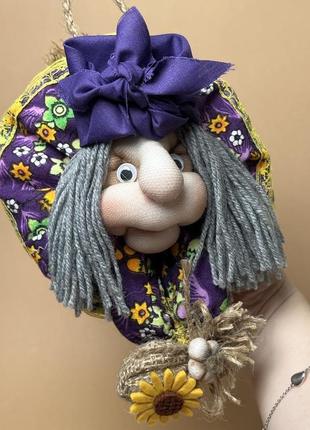 Баба-яга, лялька-попік на удачу у скульптурно-чулочній техніці2 фото