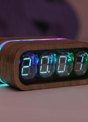 Nixie clock часы на индикаторах ив-2210 фото