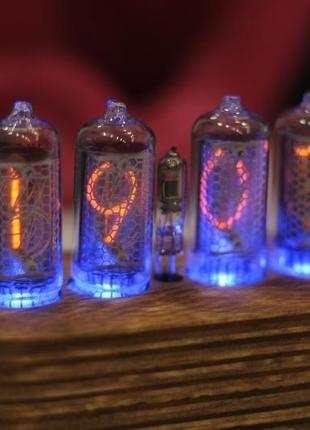 Nixie clock часы на газоразрядных индикаторах ин-8-28 фото