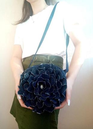 Кругла сумочка "квітка".2 фото