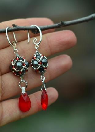 Сережки з перлів сваровскі , перлинні сережки, червоно-чорні сережки4 фото