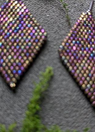 Блискучі райдужні сережки, сережки ручної роботи з бісеру у формі ромба3 фото