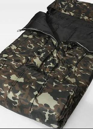 Спальний мішок на блискавці з каптуром