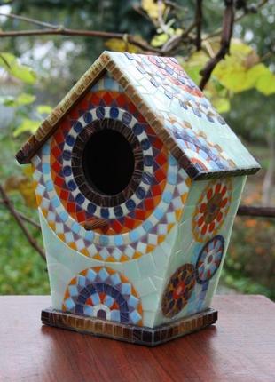 Мозаичный домик для птиц (скворечник)3 фото