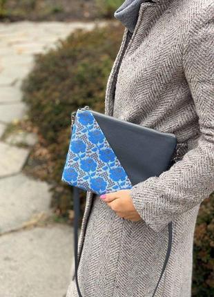 Серый клатч с вышивкой розами, эко кожа, маленькая сумка через плечо