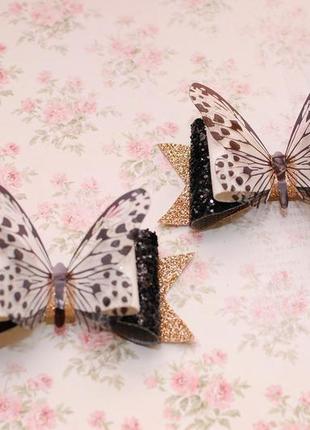 Стильные бантики из экокожи с бабочками1 фото