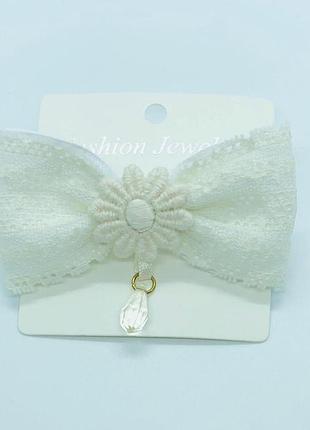 Бант для девочки с кружевом и подвеской банты школьные бант для волос нарядный