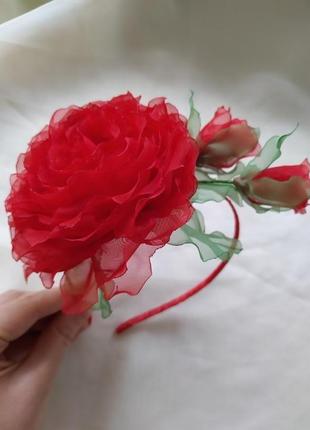 Шикарный обруч красная роза, ободок з трое, веночек с розами, цветы из шифона