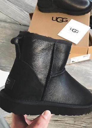 Сапоги женские ugg classic mini bomber black уги6 фото