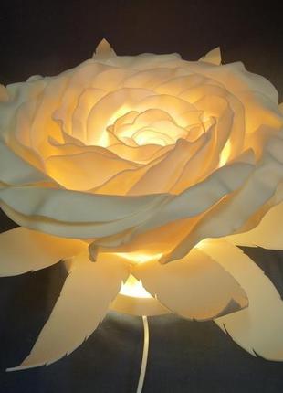 Бра или настольный светильник (2 в 1). роза цвета айвори. (заводской плафон)3 фото