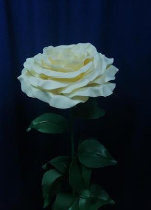 Светильник "роза" кремового цвета  (торшер, лампа - теплый свет)5 фото