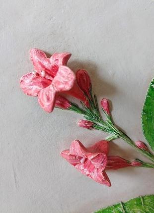 Декоративное панно из гипса цветочный барельеф3 фото