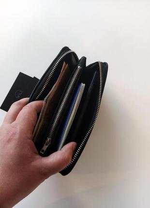 Кожаный кошелек с ремнем на запястье "007"7 фото