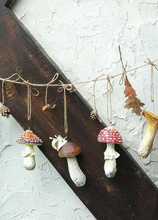 Гирлянда из грибов