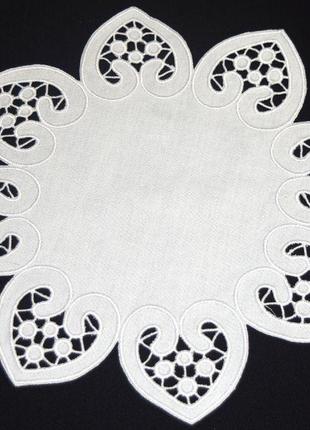 Richelieu embroidery embroidered white or pink round linen napkin ажурная салфетка5 фото