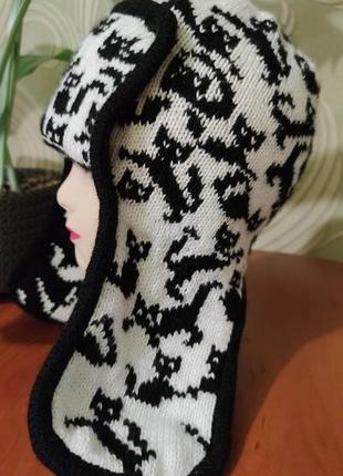Шапка ушанка с котиками