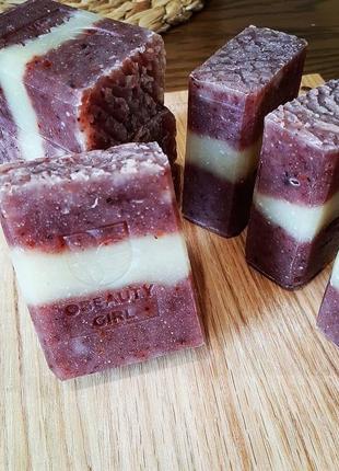 Натуральне мило red velvet soap /  запах сандалового дерева, без кокосового масла