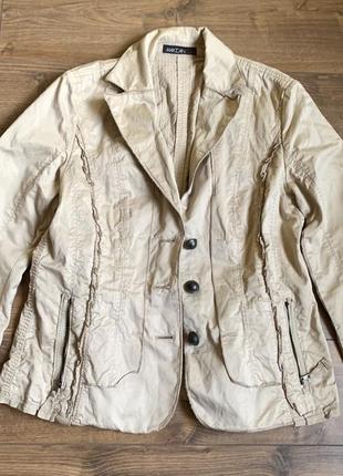 Marc cain классный,бежевый жакет-куртка с карманами,n5,40р