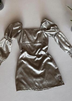 Вечернее атласное мини платье на выпускной reclaimed vintage 38/m