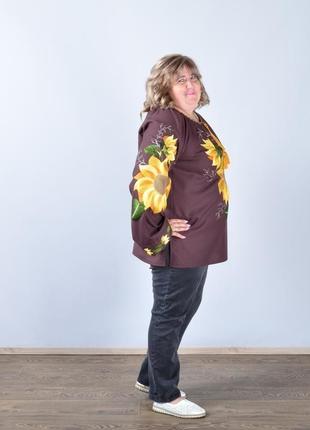Вышиванка женская с длинным рукавом - реглан, вышивка - подсолнух, оникс, цвет - коричневый.3 фото