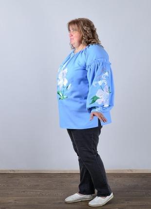 Вышиванка женская с длинным рукавом - реглан, вышивка - лилия, оникс, цвет - голубой.4 фото