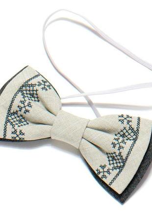 Детская вышитая бабочка №730