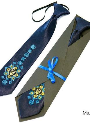 Детский галстук с вышивкой малай1 фото