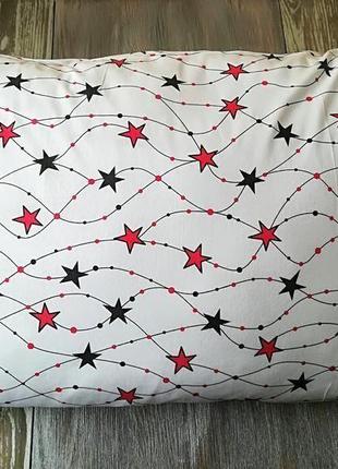 Наволочка червоно-чорні зірочки на білому фоні з запахом, на дитячу подушку 60*40 см,100% бавовна3 фото