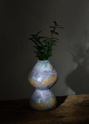 Маленька ваза. ваза на чайний столик. ваза для однієї квітки. бузкова ваза. ваза жіночої форми3 фото