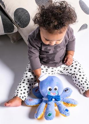 Игрушка музыкальная baby einstein octoplush (30933)5 фото