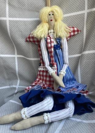 Интерьерная кукла тильды (+дубовая подставка в подарок)3 фото