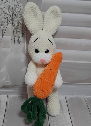 Зайчик с морковкой1 фото