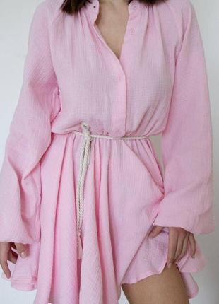 Легкое весеннее летнее женское муслиновое платье «milana» в розовом цвете с длинным рукавом с поясом2 фото