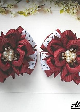Школьные бантики с камелией