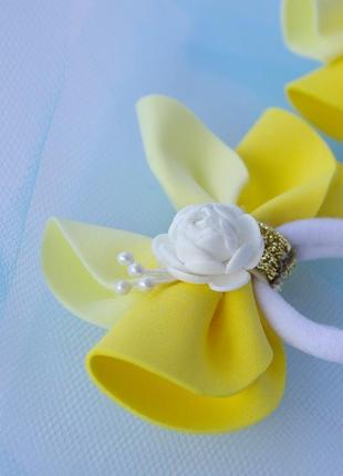 Солошки резинки желтые для волос (солоха) из фоамирана с цветком, летние банты