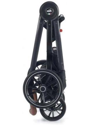 Універсальна коляска 2 в 1 cam techno milano рама чорний карбон сіра зі смужкою (805t/v98/978/553k)4 фото