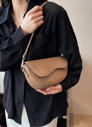 Жіноча маленька сумка багет клатч на плече + 2 ремінця світло коричнева2 фото
