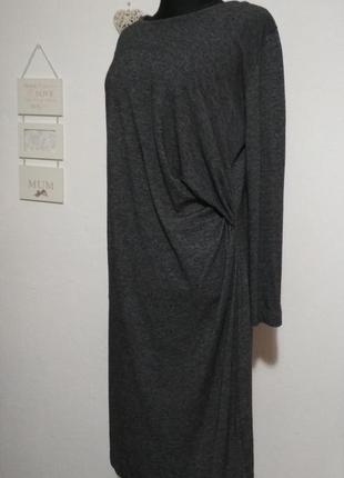 Фирменное шерстяное трикотажное базовое платье миди с роскошного кроя1 фото